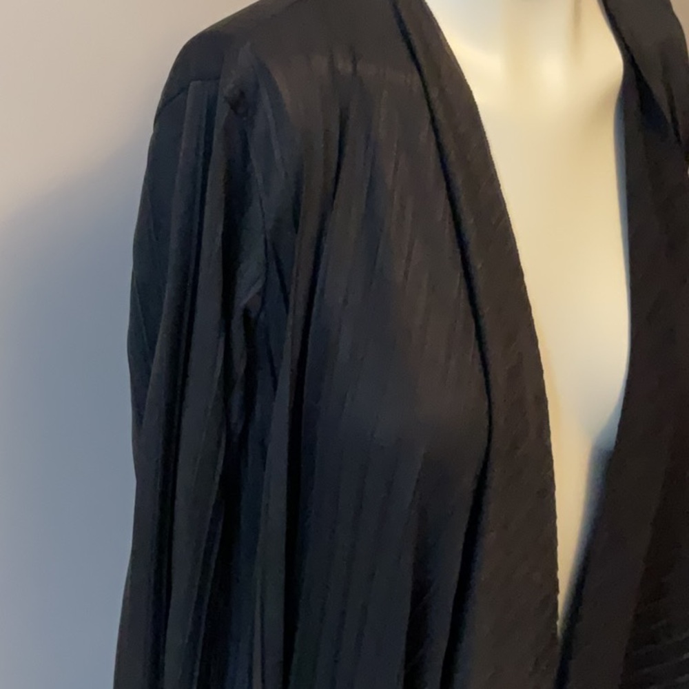 Draped  Plisse Cardigan/Jacket - Picture 5 of 9